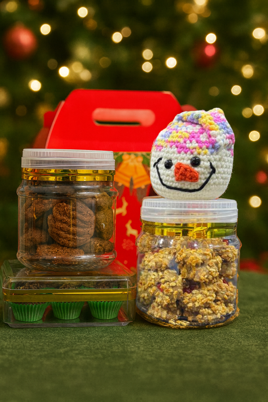 Cozy Xmas Treat Box